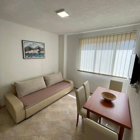 Ivan I Matej Apartments Блаце Экстерьер фото