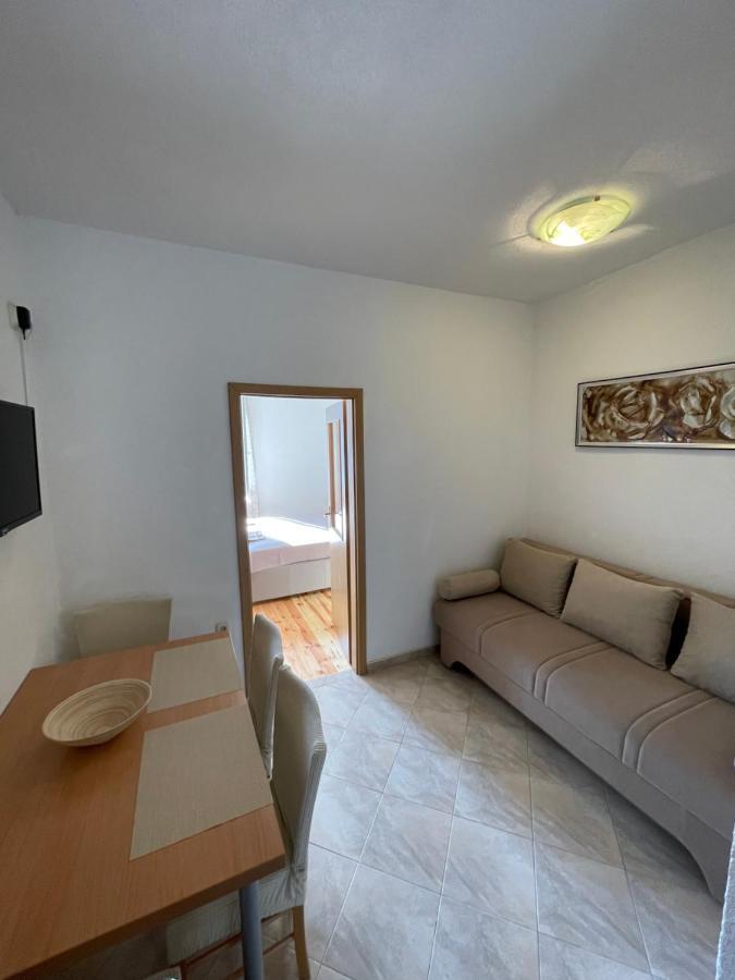 Ivan I Matej Apartments Блаце Экстерьер фото