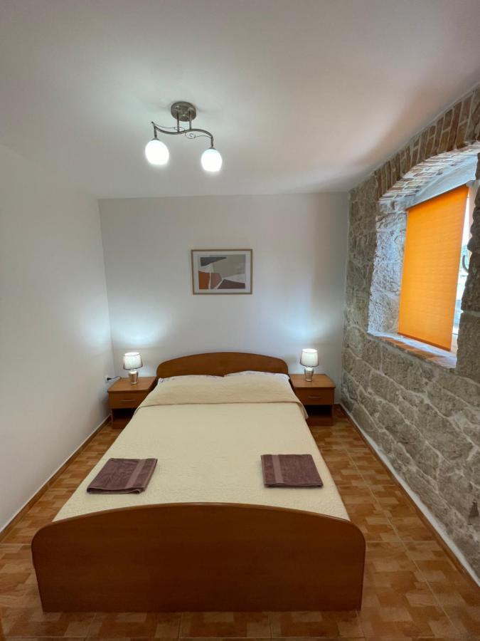Ivan I Matej Apartments Блаце Экстерьер фото